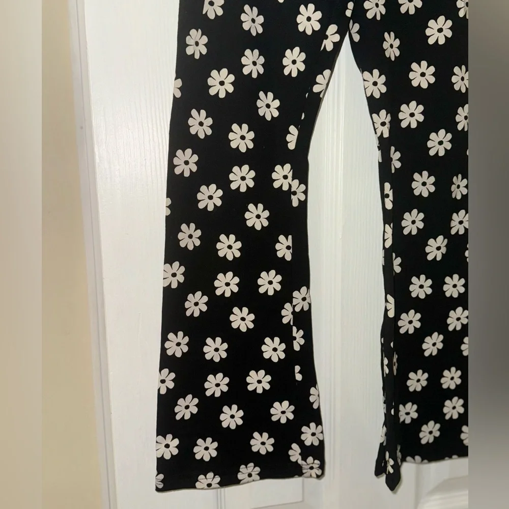 Old Navy Girls Black Daisy Floral Wide Leg Pants Size L 10/12